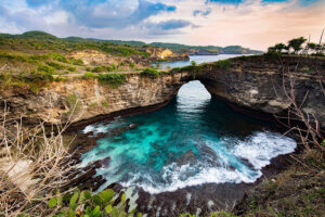 broken beach, bali west and east nusa penida tour