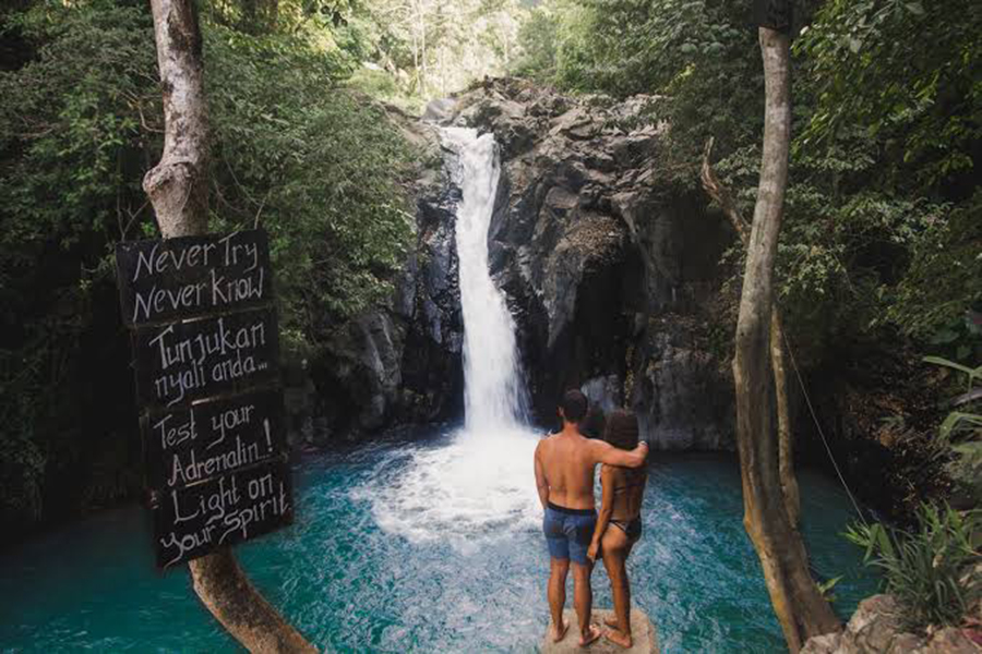 aling-aling waterfall, buleleng places of interest