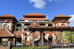 badung traditional market, bali denpasar city tours