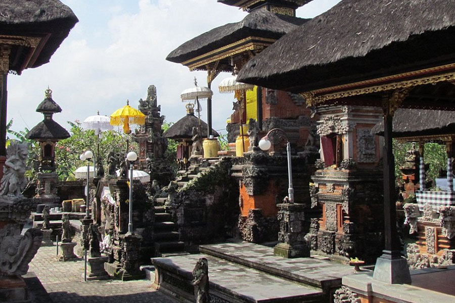 rambut siwi temple, jembrana places of interest