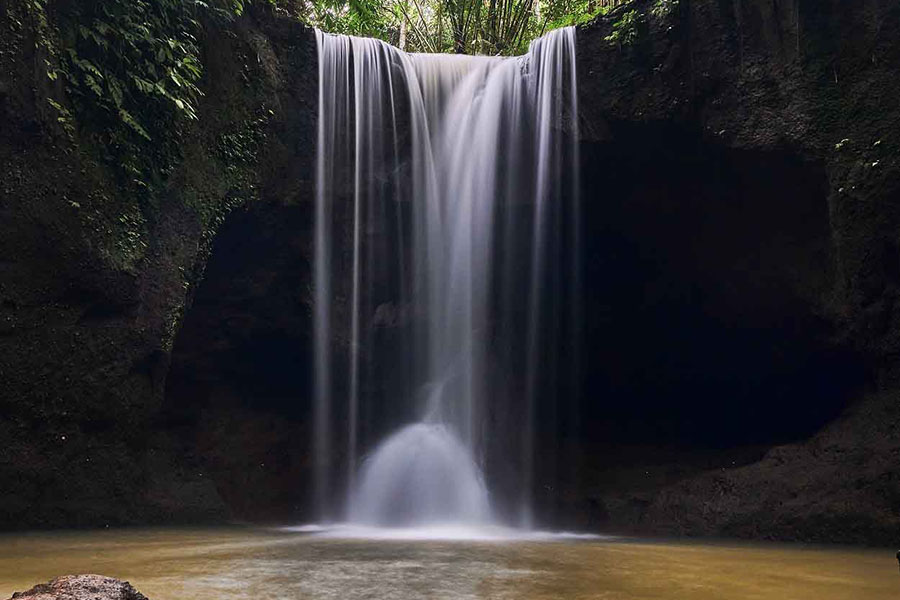 suwat waterfall, gianyar places of interest