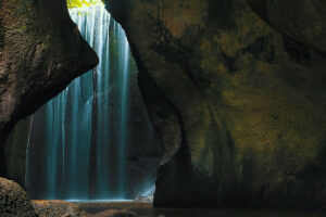 tukad cepung waterfall, bali lempuyang tours