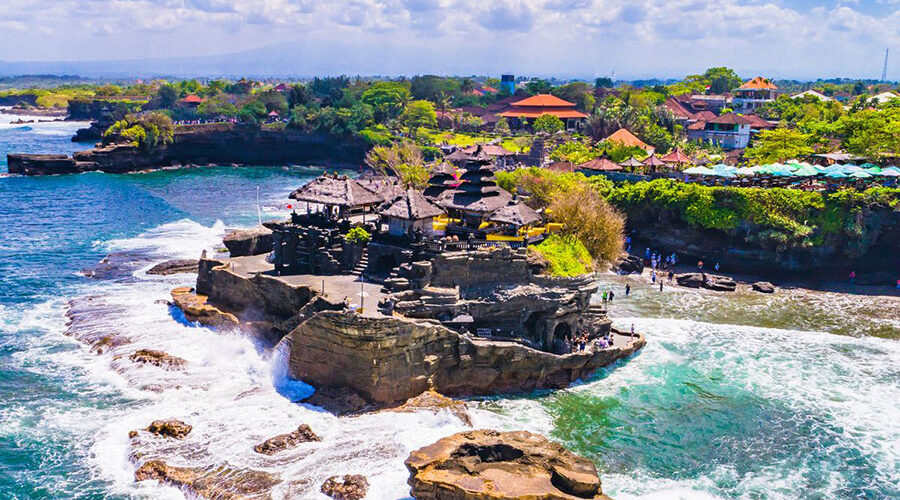 tanah lot temple