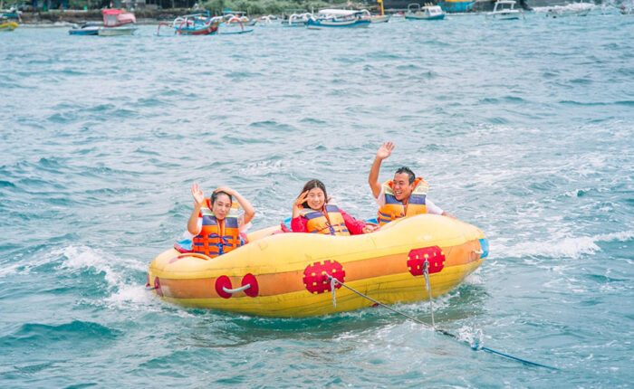 donut boat