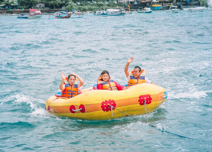 donut boat