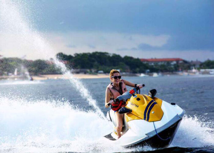 jet ski