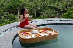 bali floating jacuzzi, pic heaven swing